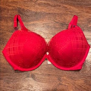 Red Lace Victoria’s Secret Bra